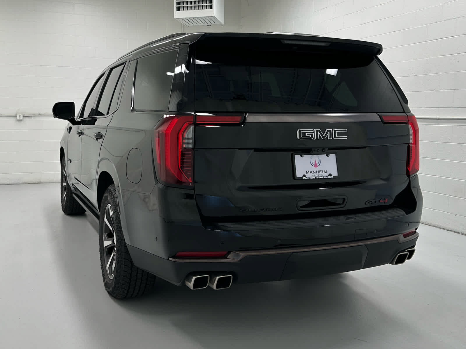 Used 2026 GMC Yukon AT4 Ultimate AWD/4WD image 8