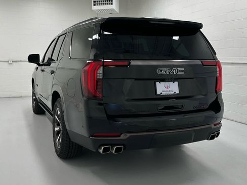Used 2026 GMC Yukon AT4 Ultimate AWD/4WD image 8