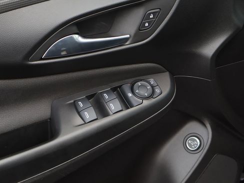 Used 2025 Buick Envista Avenir image 18