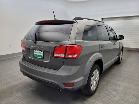 Used 2019 Dodge Journey SE FWD image 9