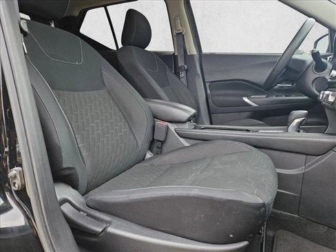 Used 2024 Nissan Kicks SV FWD image 19