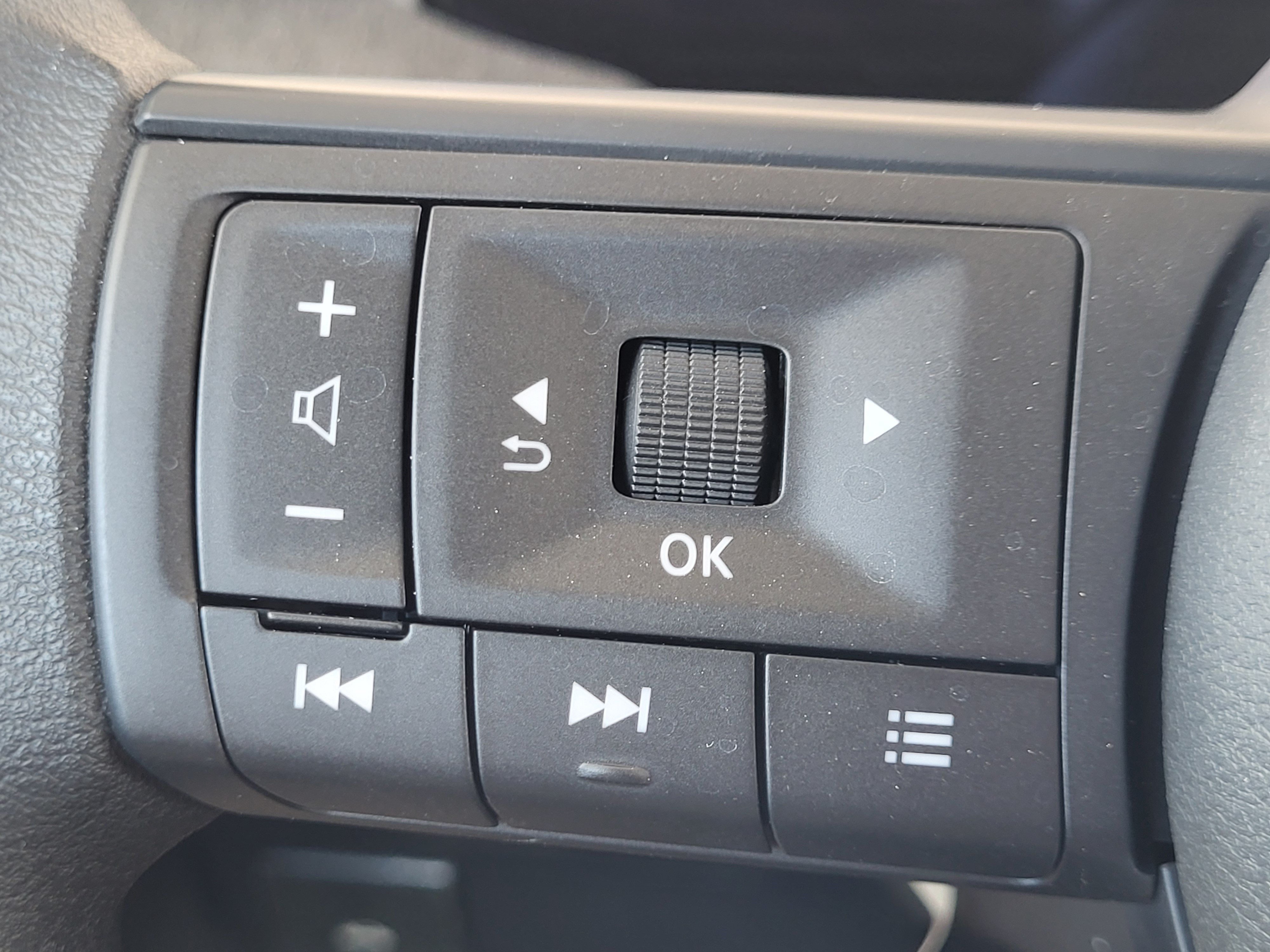 New 2026 Nissan Kicks S FWD image 19