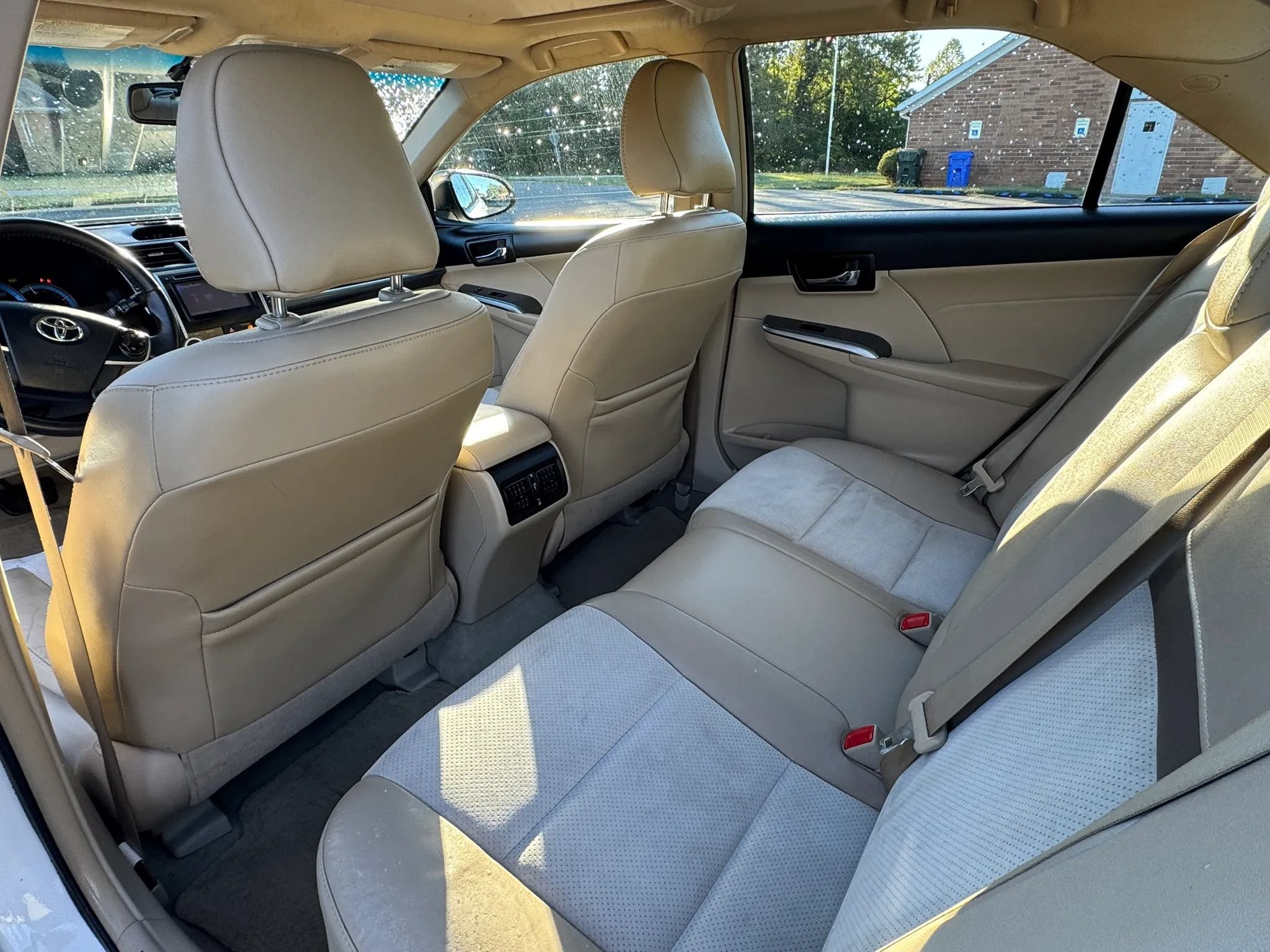 Used 2014 Toyota Camry XLE w/ Leather Package FWD image 15