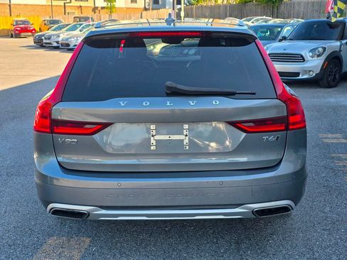 Used 2018 Volvo V90 T6 Cross Country w/ Convenience Package AWD/4WD image 5