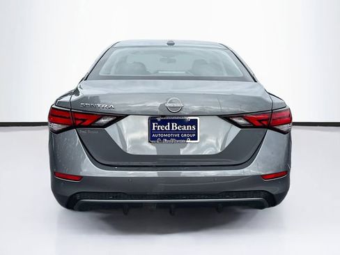Used 2025 Nissan Sentra SV FWD image 9