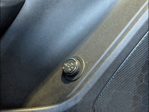 Used 2021 Chevrolet Blazer RS image 31