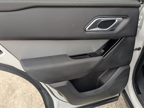 Used 2024 Land Rover Range Rover Velar S image 25