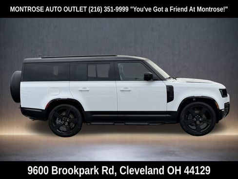 New 2026 Land Rover Defender 130 X-Dynamic SE image 6