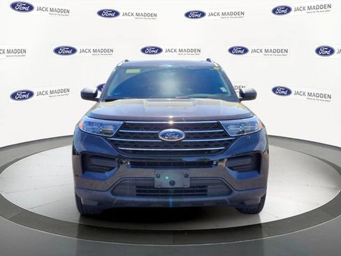 Certified 2022 Ford Explorer XLT w/ Class IV Trailer Tow Package AWD/4WD image 8
