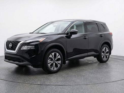 Used 2023 Nissan Rogue SV AWD/4WD image 3