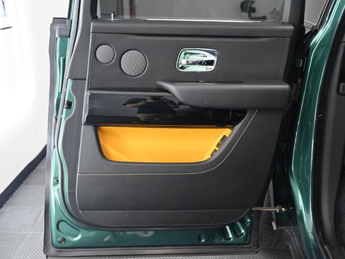 Used 2023 Rolls-Royce Cullinan image 39