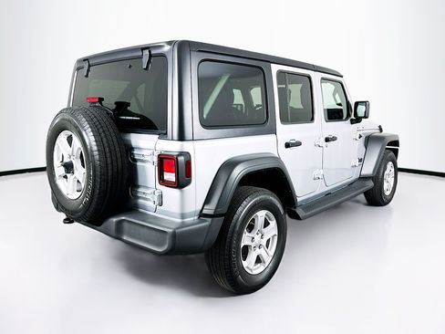 Used 2022 Jeep Wrangler Unlimited Sport AWD/4WD image 9