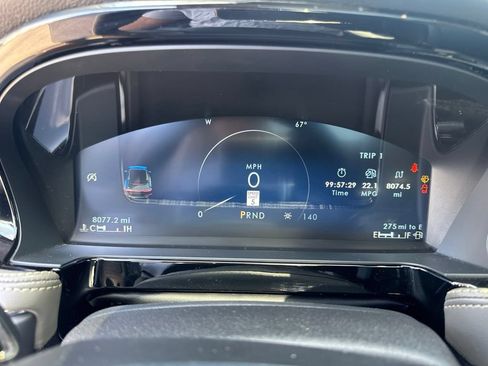Used 2023 Lincoln Corsair Reserve AWD/4WD image 11