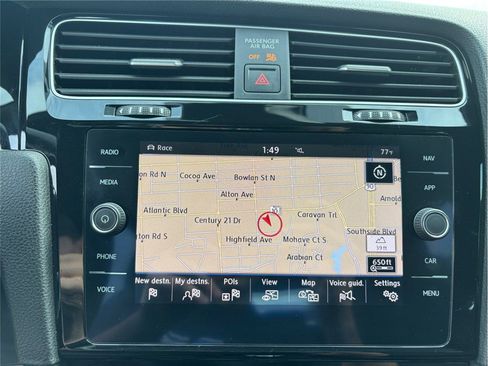 Used 2019 Volkswagen Golf R 4-Door image 31