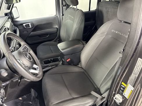 Used 2023 Jeep Gladiator Overland AWD/4WD image 17
