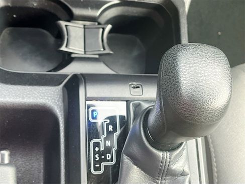 Used 2022 Toyota Tacoma SR image 16