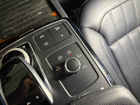 Used 2019 Mercedes-Benz GLS 450 4MATIC w/ Premium 1 Package image 19