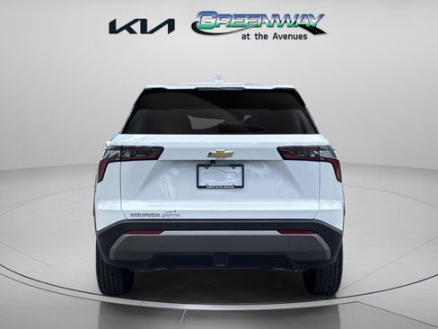 Used 2025 Chevrolet Equinox LT w/ Safety and Technology Package FWD image 6