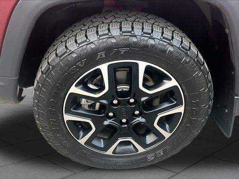 Used 2021 Jeep Compass Trailhawk AWD/4WD image 11