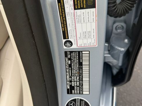 Used 2017 Mercedes-Benz E 300 image 36