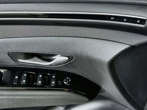 Certified 2022 Hyundai Tucson Limited AWD/4WD image 24