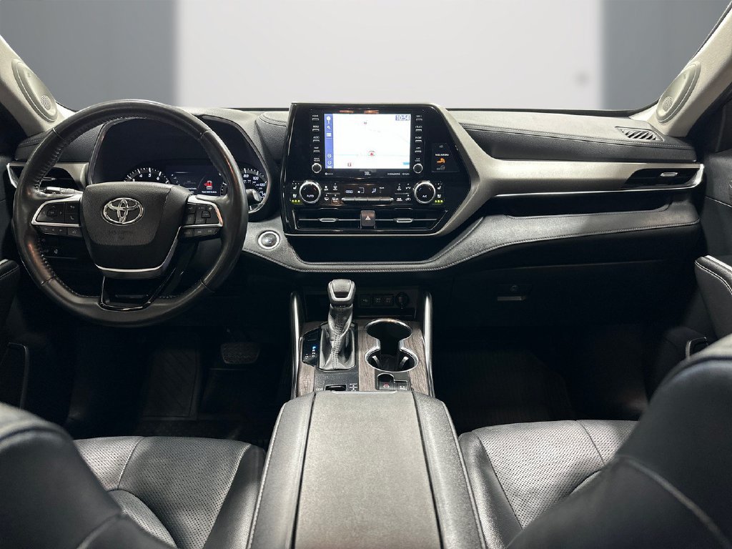 Used 2020 Toyota Highlander Limited FWD image 18