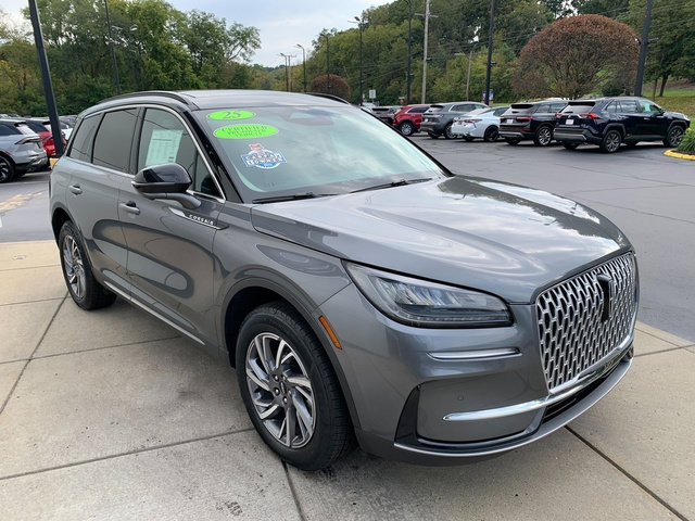 Certified 2025 Lincoln Corsair AWD w/ Equipment Group 101A image 9