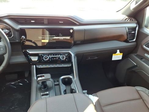 New 2026 GMC Sierra 1500 Denali w/ Denali Reserve Package AWD/4WD image 15