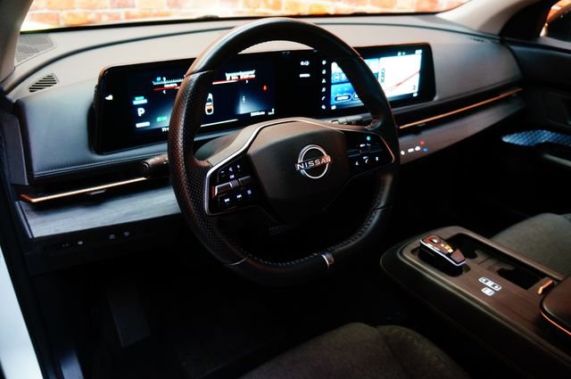 Certified 2023 Nissan Ariya FWD image 12