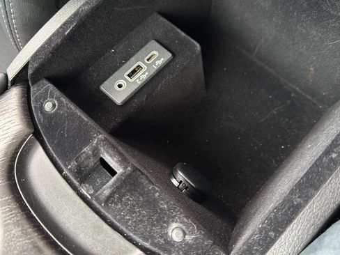 Used 2022 INFINITI Q50 Sensory image 26