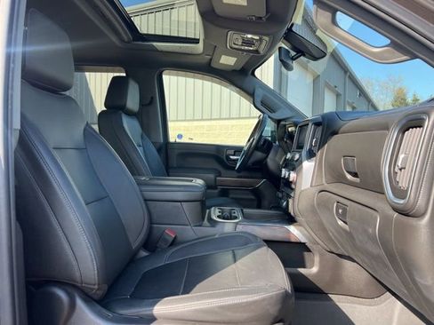Used 2021 GMC Sierra 2500 SLT w/ SLT Preferred Package image 11