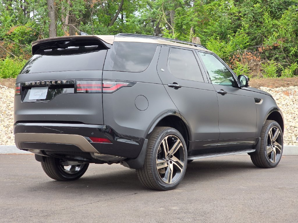 New 2026 Land Rover Discovery Limited Edition AWD/4WD image 6