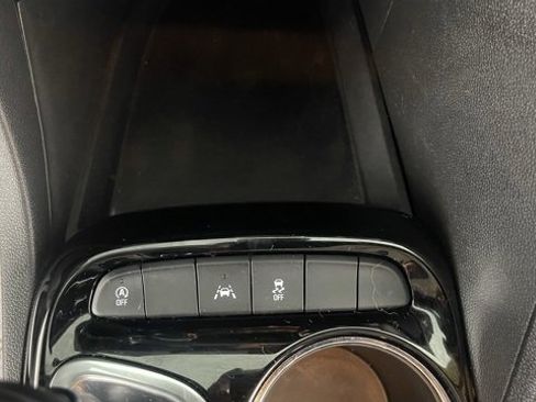 Used 2024 Buick Encore GX Sport Touring image 42