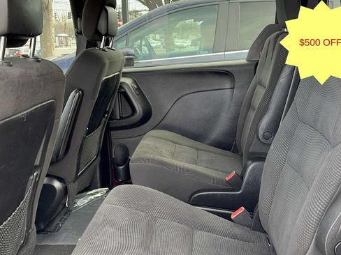 Used 2020 Dodge Grand Caravan SE FWD image 24
