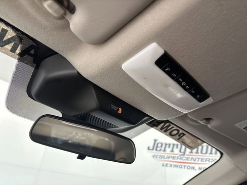 Used 2025 Nissan Kicks S FWD image 17