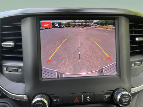 Used 2024 RAM 3500 Big Horn AWD/4WD image 16