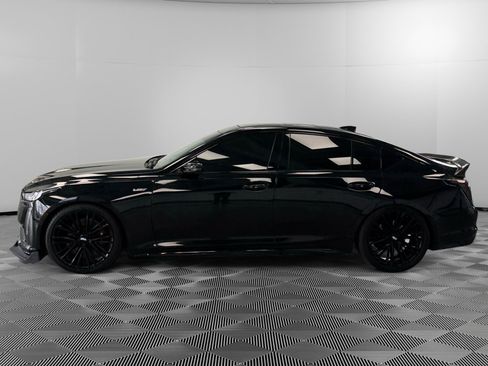 Used 2022 Cadillac CT5 V w/ LPO, ONYX Package image 5