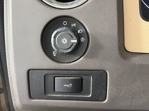 Used 2013 Ford F150 XLT w/ XLT Chrome Pkg AWD/4WD image 23