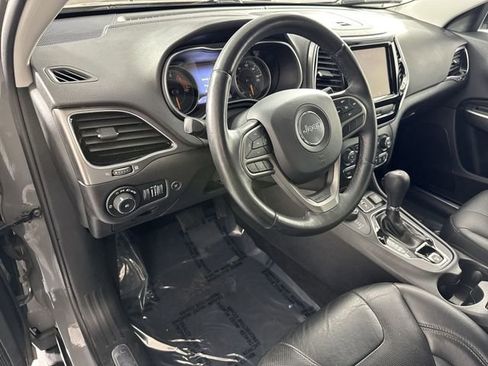 Used 2019 Jeep Cherokee Limited image 23