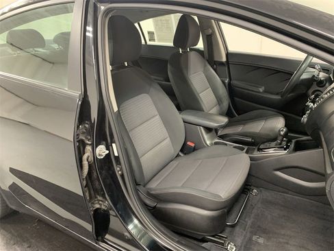 Used 2017 Kia Forte LX w/ LX Popular Package image 22