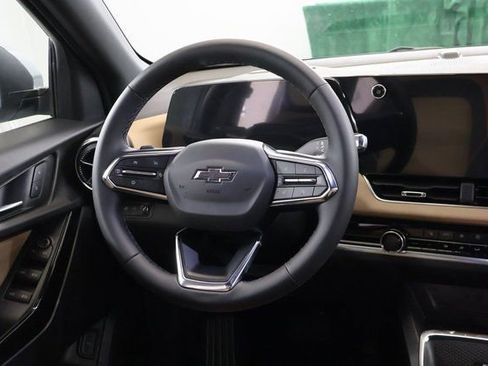 New 2026 Chevrolet Equinox ACTIV w/ Safety and Technology Package image 14