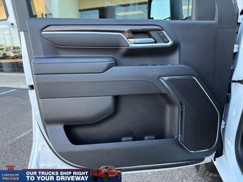 Used 2024 Chevrolet Silverado 3500 LT w/ Convenience Package image 17