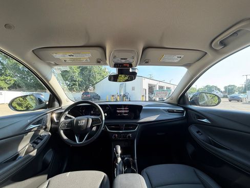 Used 2024 Buick Encore GX Preferred FWD image 26
