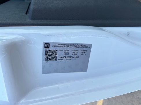 New 2026 Chevrolet Express 3500 w/ Power Convenience Package image 25