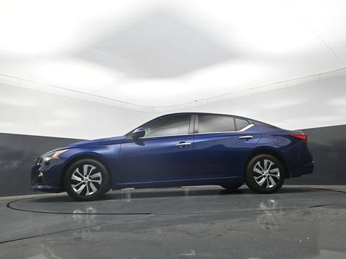 Used 2020 Nissan Altima 2.5 S FWD image 25