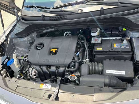 Used 2025 Kia Soul LX w/ LX Technology Package FWD image 35