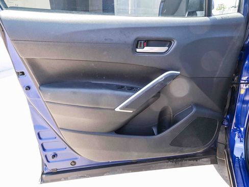 Certified 2024 Toyota Corolla Cross XLE FWD image 22