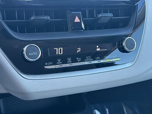Used 2024 Toyota Corolla LE image 18