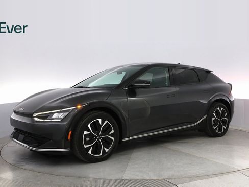 Used 2024 Kia EV6 Wind image 15