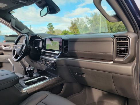 Certified 2023 Chevrolet Silverado 1500 LTZ w/ LTZ Premium Package image 34